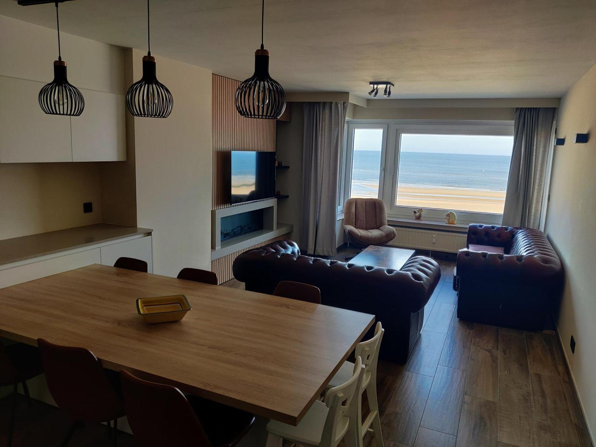 A Spacious And Modern 3-bedroom With Stunning Sea View T2