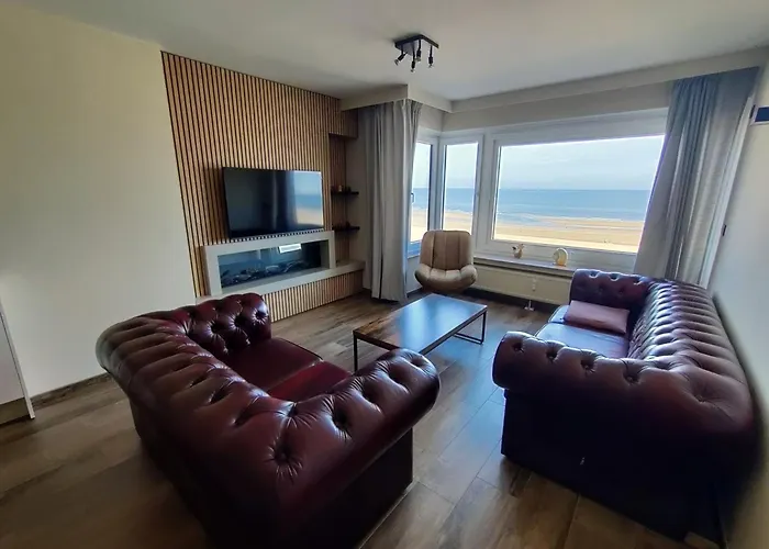 A Spacious And Modern 3-Bedroom Apartment With Stunning Sea View T2