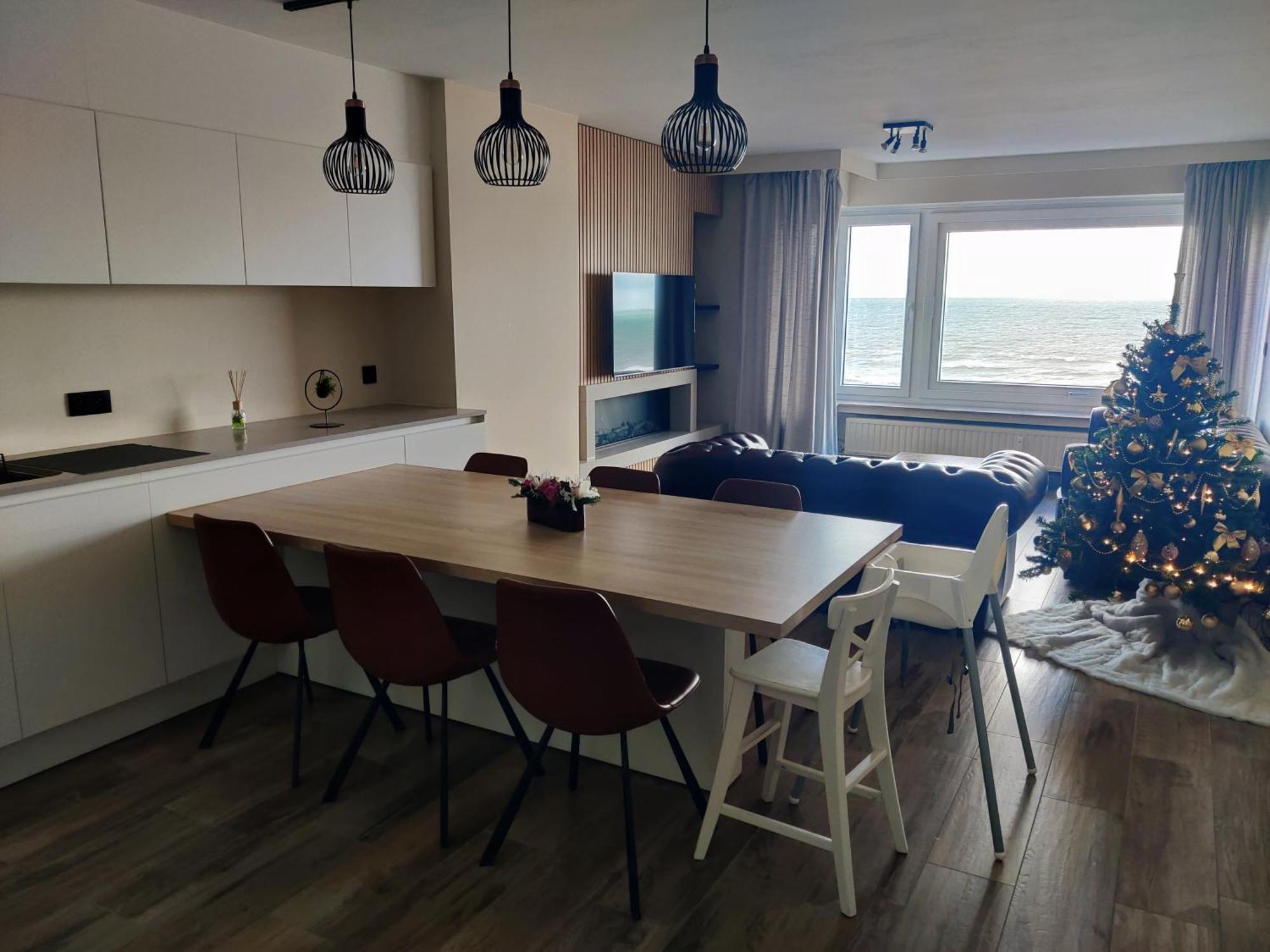 A Spacious And Modern 3-bedroom With Stunning Sea View T2 Appartement *